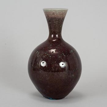 BERNDT FRIBERG, a stoneware vase, Gustavsberg studio, Sweden 1978.