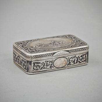 DOSA, silver. Ryssland 1896-1908. Vikt 65 gr.