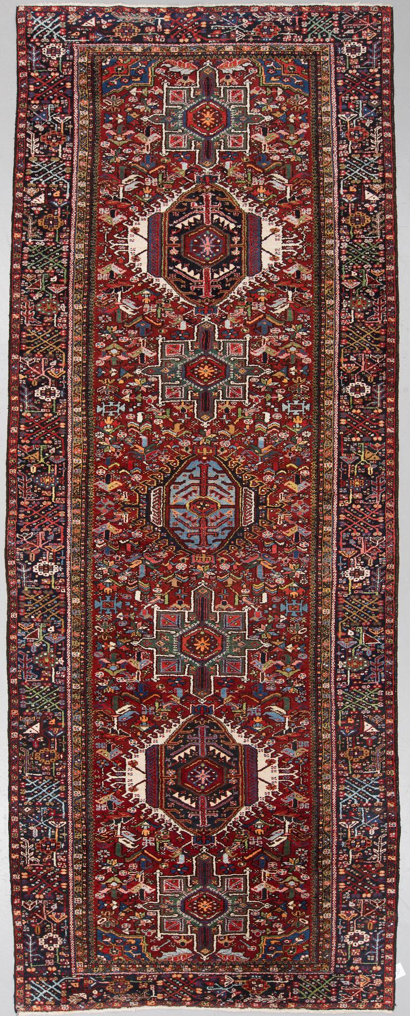 GALLERIMATTA, Old Karadja, ca 382 x 142 cm.