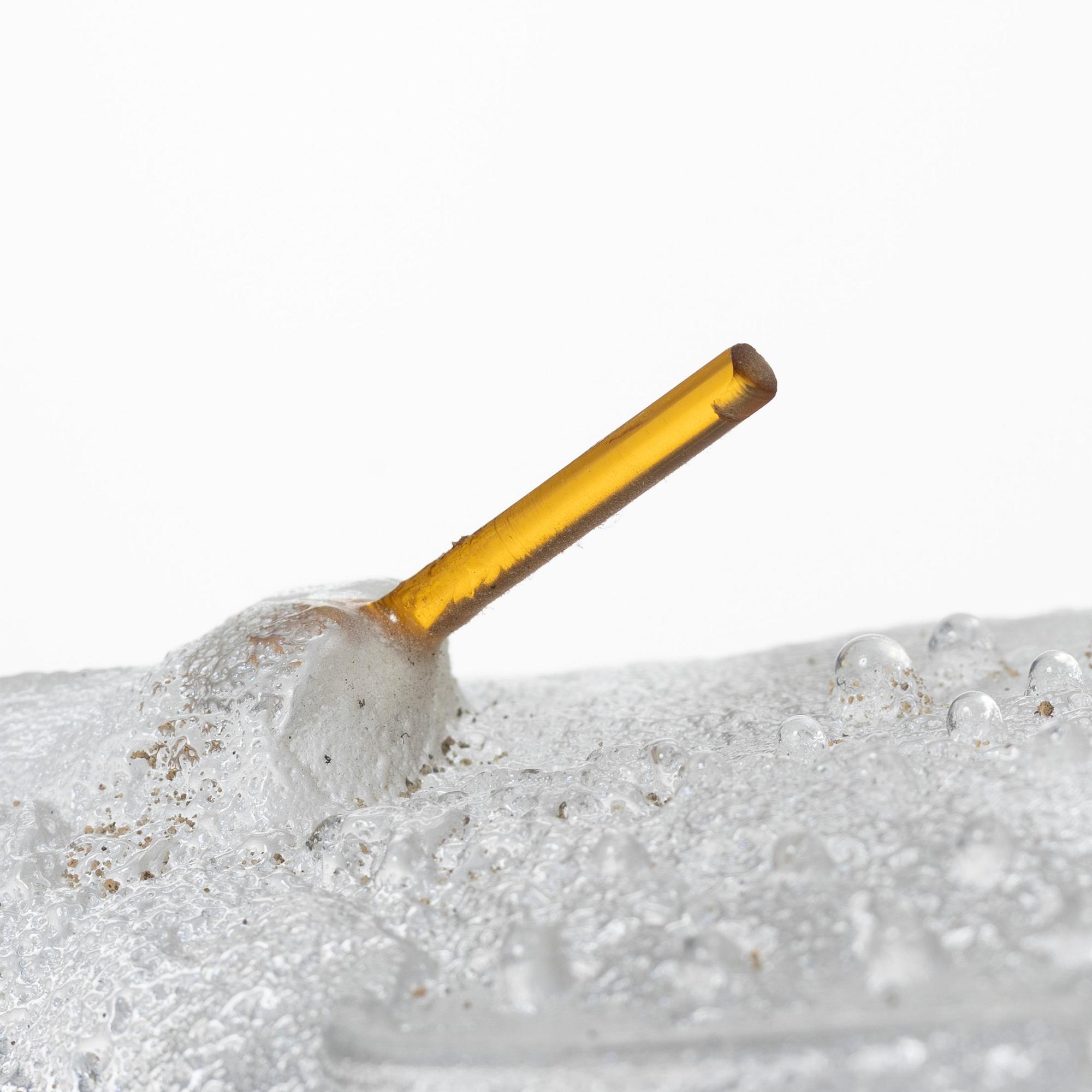 Bertil Vallien, unik väggskulptur, sandgjutet glas, "Idol".