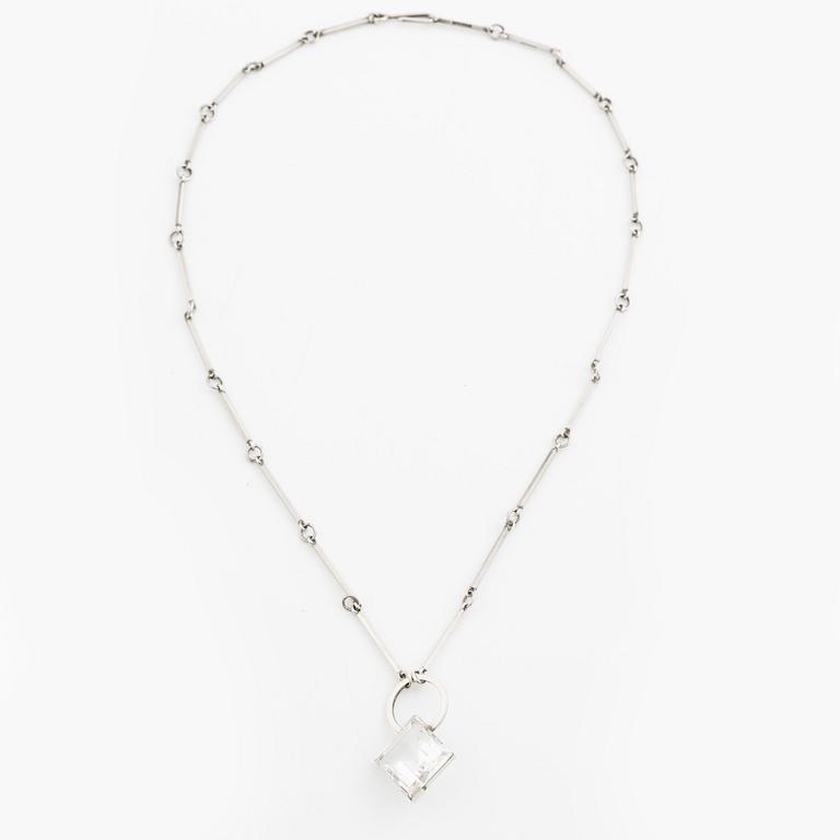 Wiwen Nilsson, a necklace, sterling silver with step-cut rock crystal, Lund 1974.