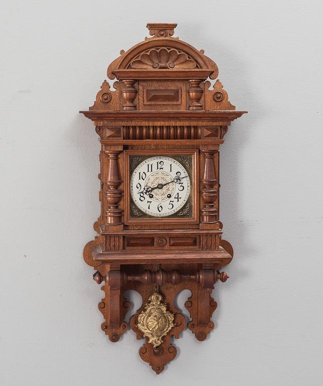 VÄGGPENDYL, Lenzkirch, nyrenässans, 1800-talets andra hälft.