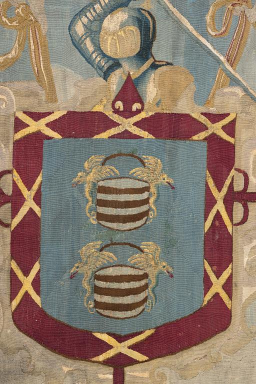 A Flemish armorial tapestry, c. 337 x 250 cm, 17th century.