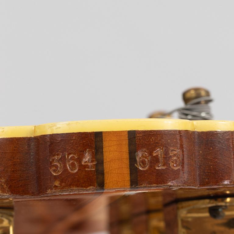 Levin, akustisk gitarr, "modell 320", Sverige 1957.