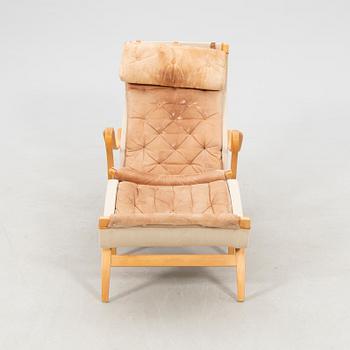 Bruno Mathsson, vilstol med fotpall "Pernilla"  för DUX sent 1900-tal.