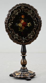 FÄLLBORD, bl a papier-maché, rokokostil, 1800-talets andra hälft.