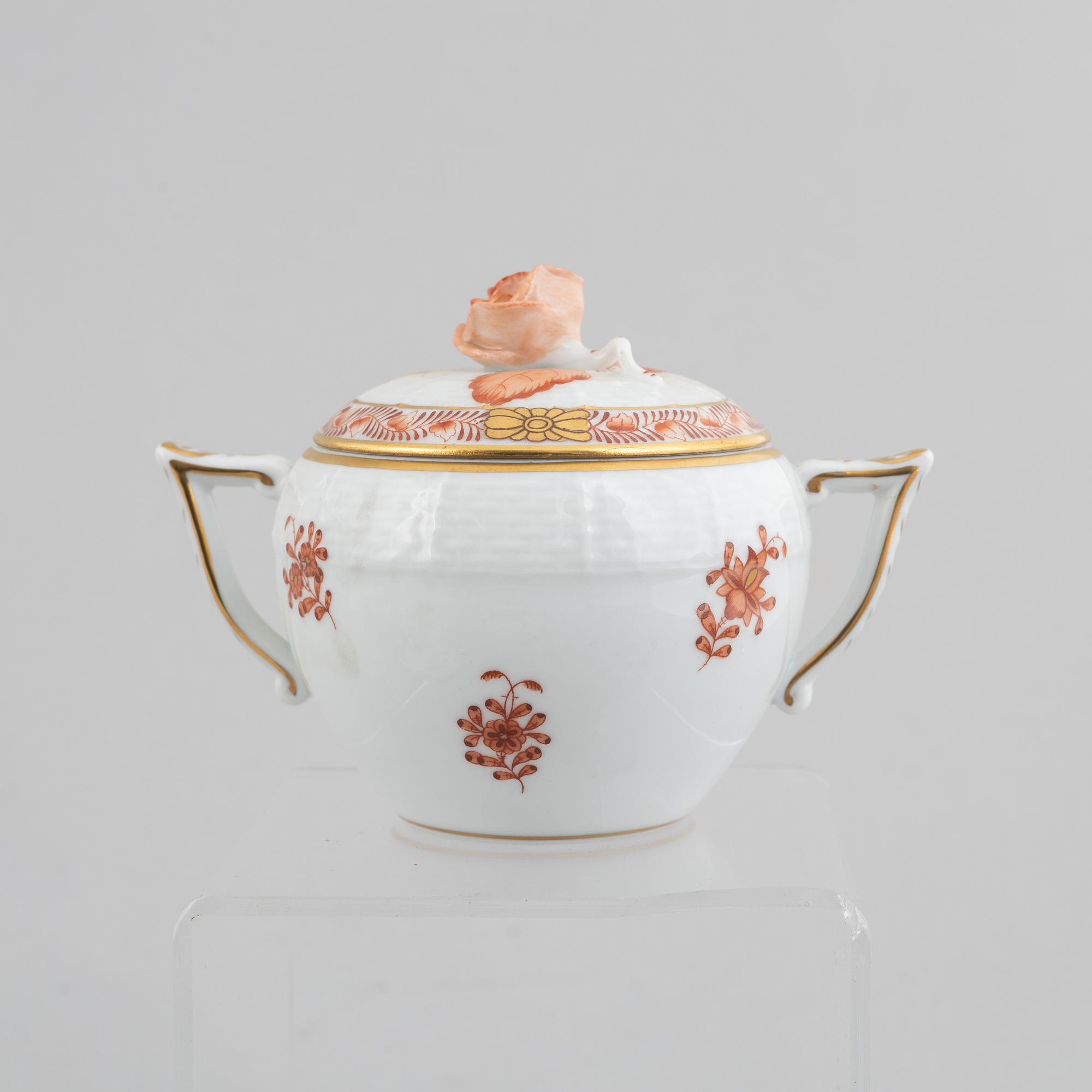 15 pieces of Herend porcelain, Hungary, 20th century.