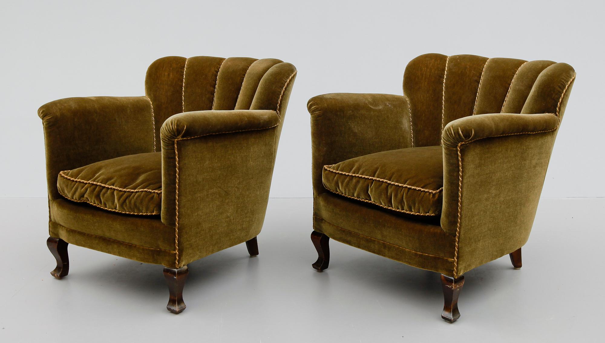 FÅTÖLJER, 1 par, 1940-tal.