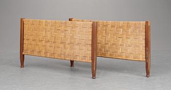 A Josef Frank mahogny bed, Firma Svenskt Tenn.