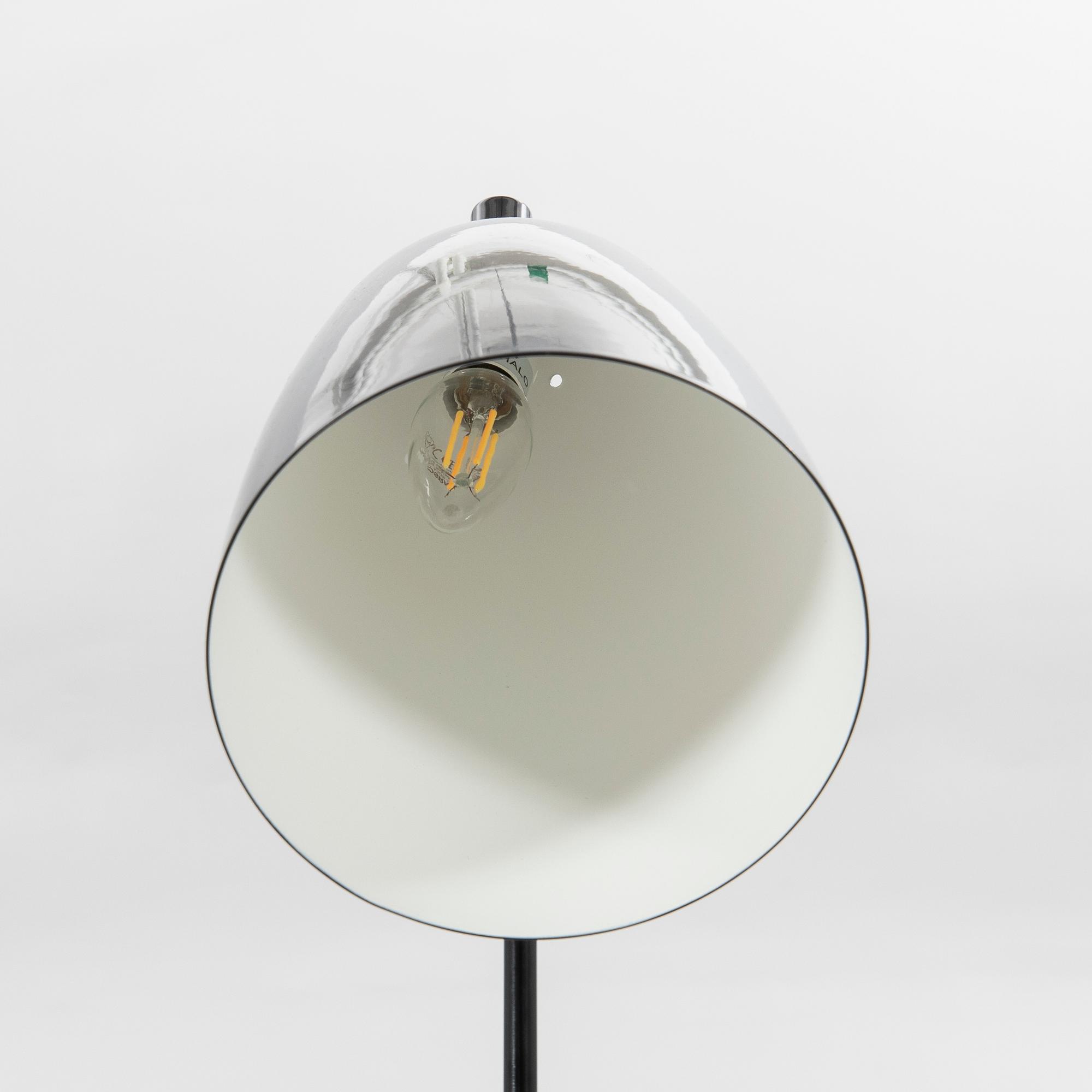 Greta Magnusson Grossman, golvlampa, "Grasshopper", GUBI, Danmark.