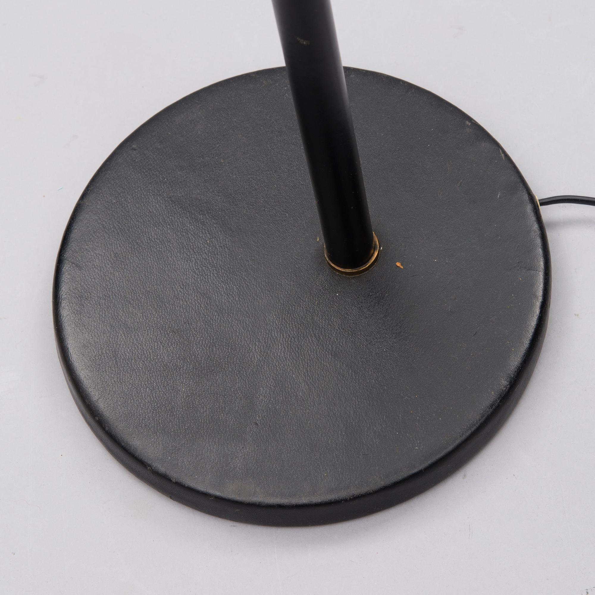 Alvar Aalto, A 'A811' floor light for Valaistustyö.