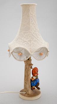 BORDSLAMPA, porslin, Goebel, MJ Hummel, 1950-tal.