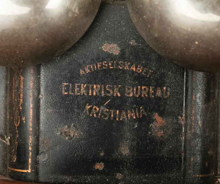 VÄGGTELEFON, AB Elektrisk Bureau, Kristiania, Norge, 1900-talets första hälft.