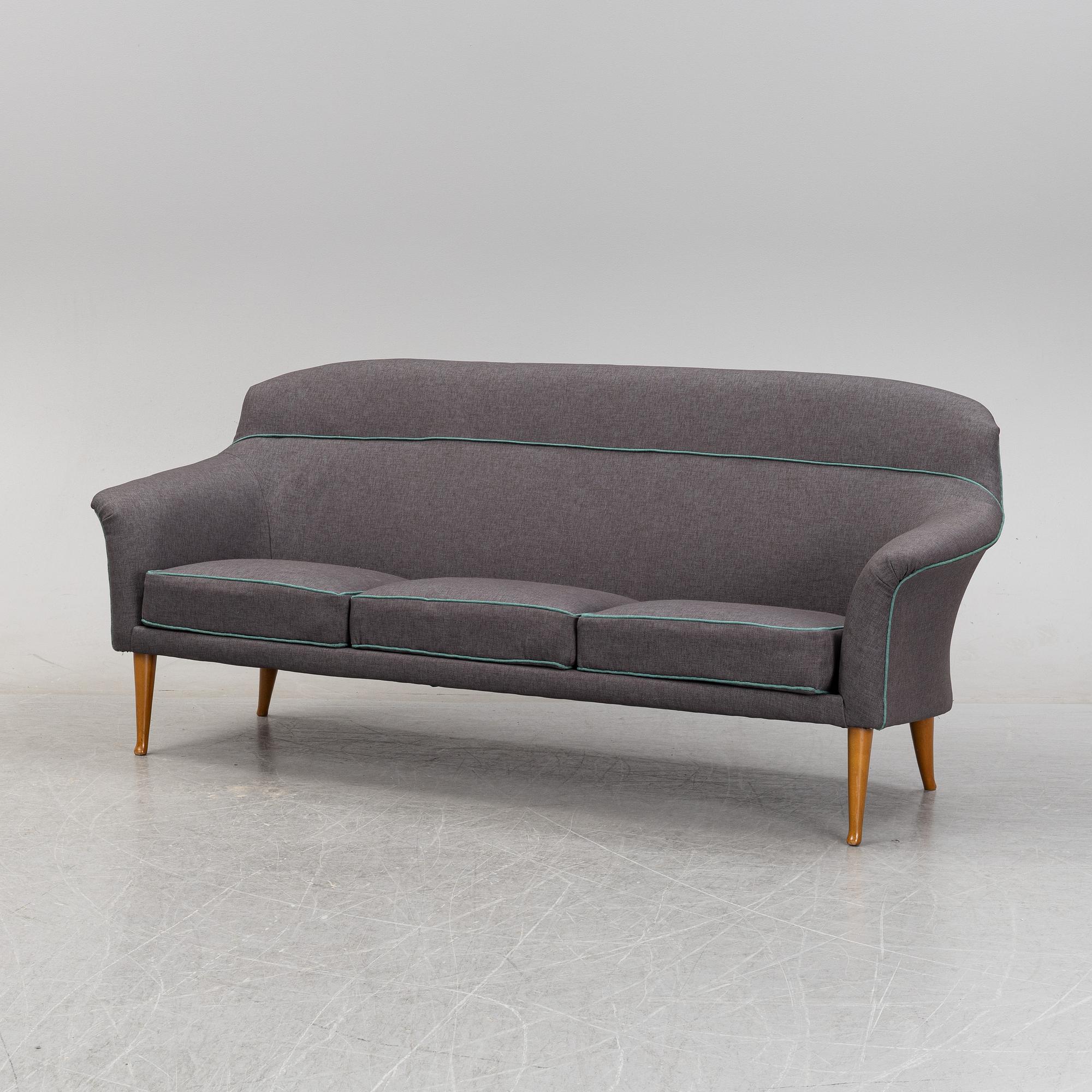 Kerstin Hörlin-Holmquist, a sofa, Triva, Nordiska Kompaniet.