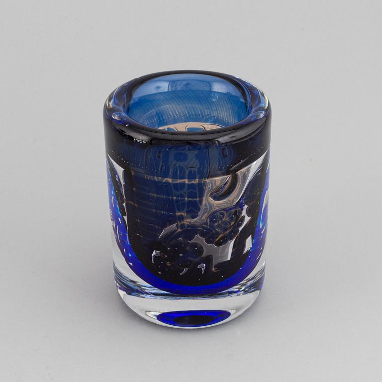 EDVIN ÖHRSTRÖM, a glass Ariel vase, Orrefors.