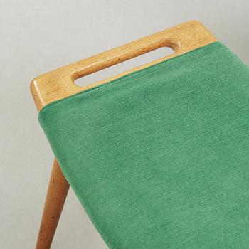 HANS J WEGNER, fåtölj "Bamse" med fotpall, AP-stolen, Danmark 1950-60-tal.