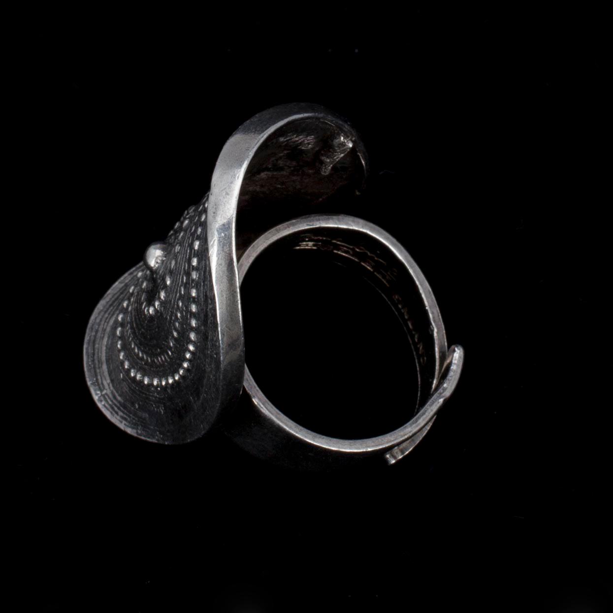 RING, silver, signerad Jorma Laine, Åbo 1973.