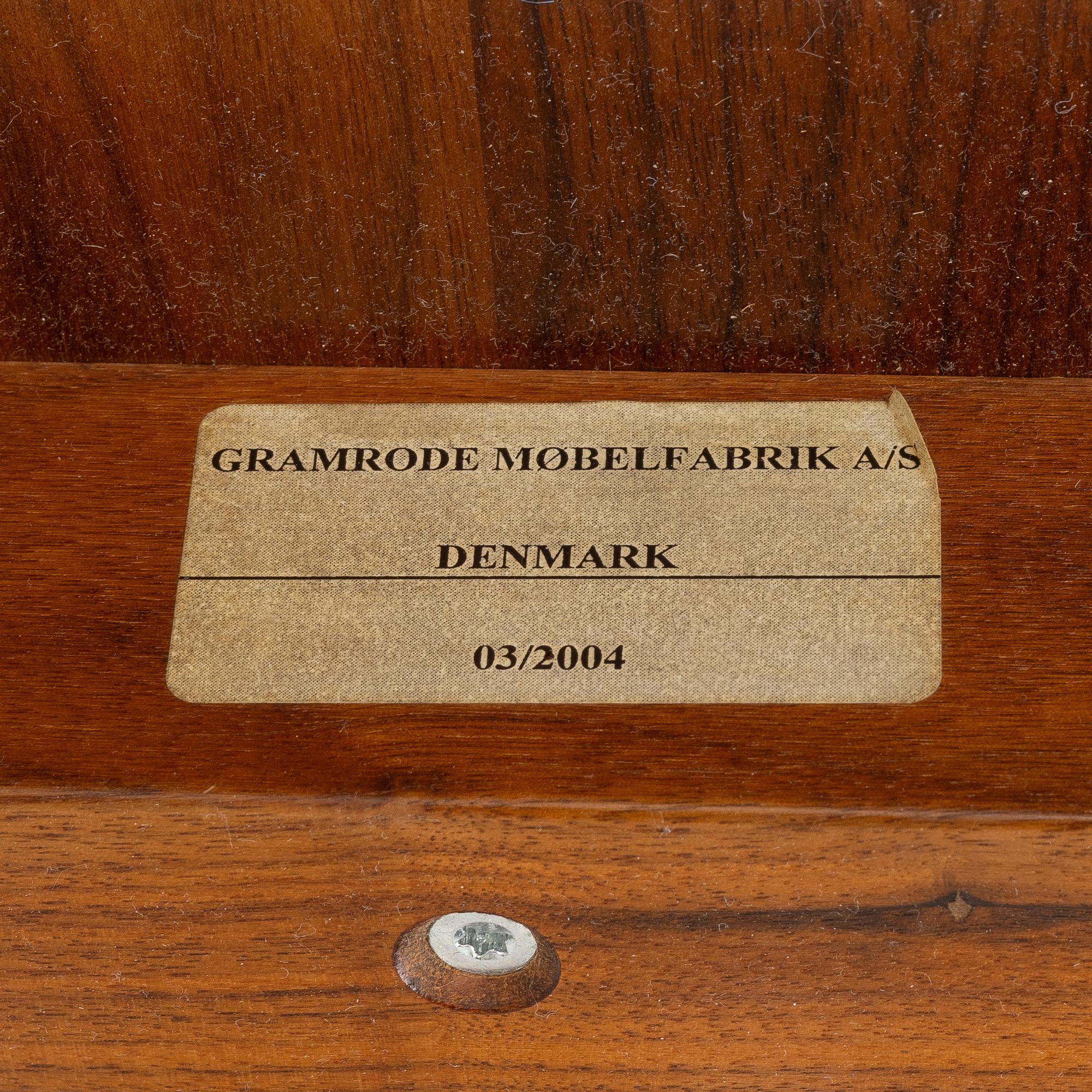 Nissen & Gehl, matbord, Naver Collection/Gramrode Möbelfabrik, Danmark, 2004.