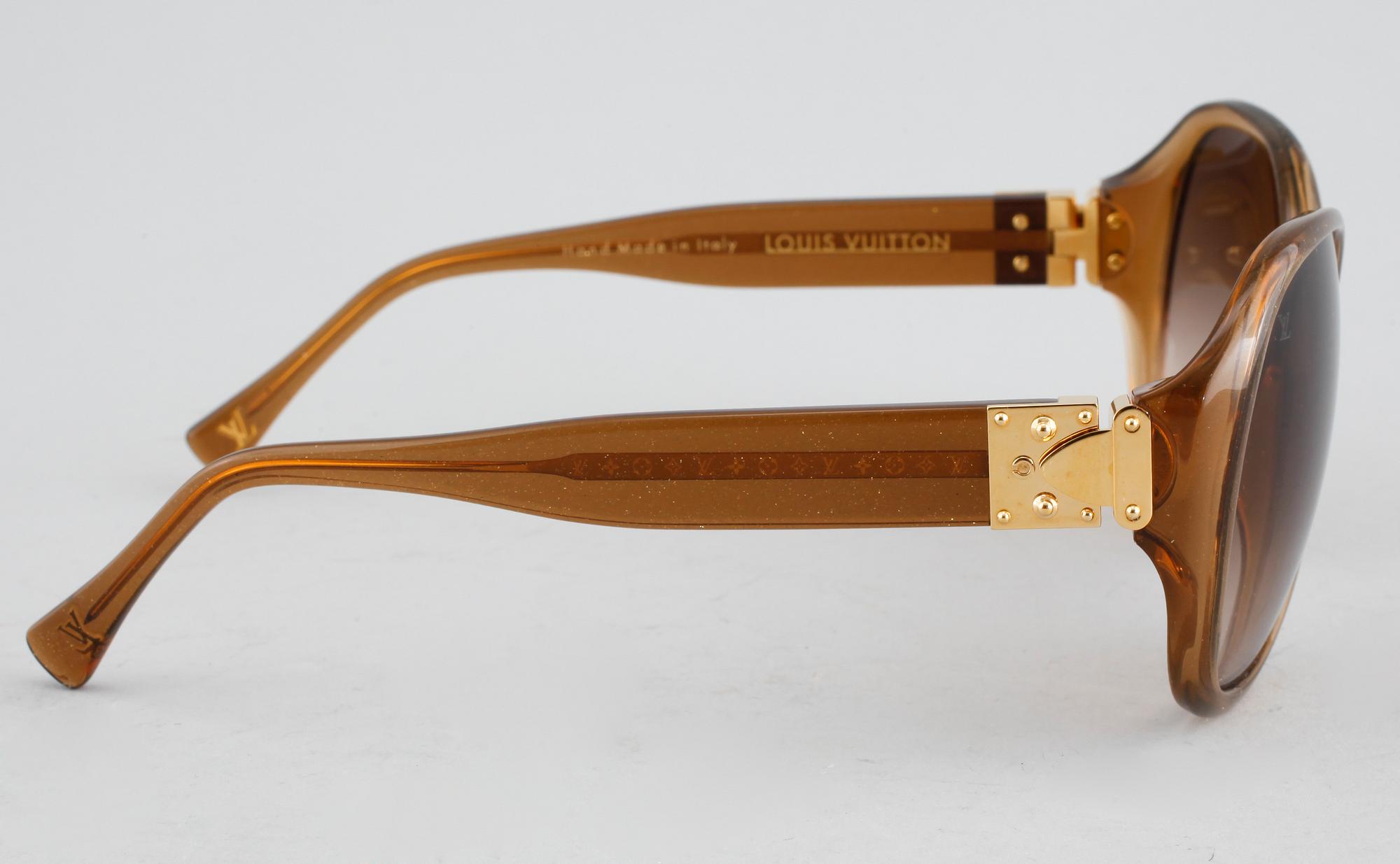 LOUIS VUITTON, sunglasses.