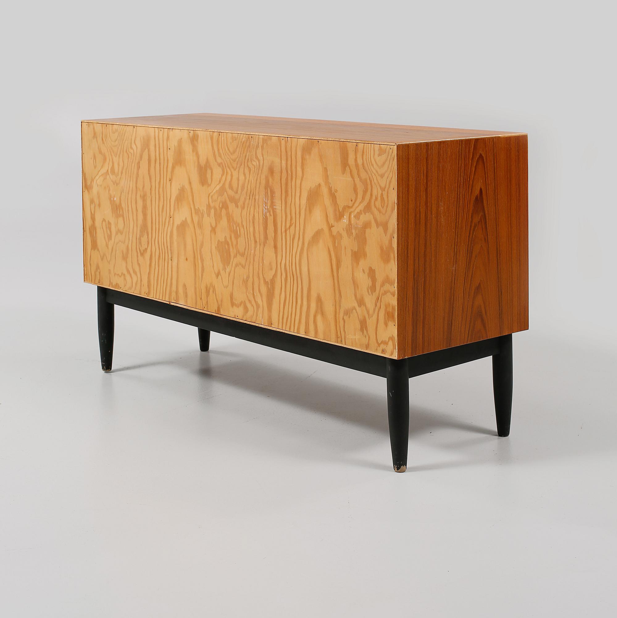 SIDEBOARD 1950-tal.