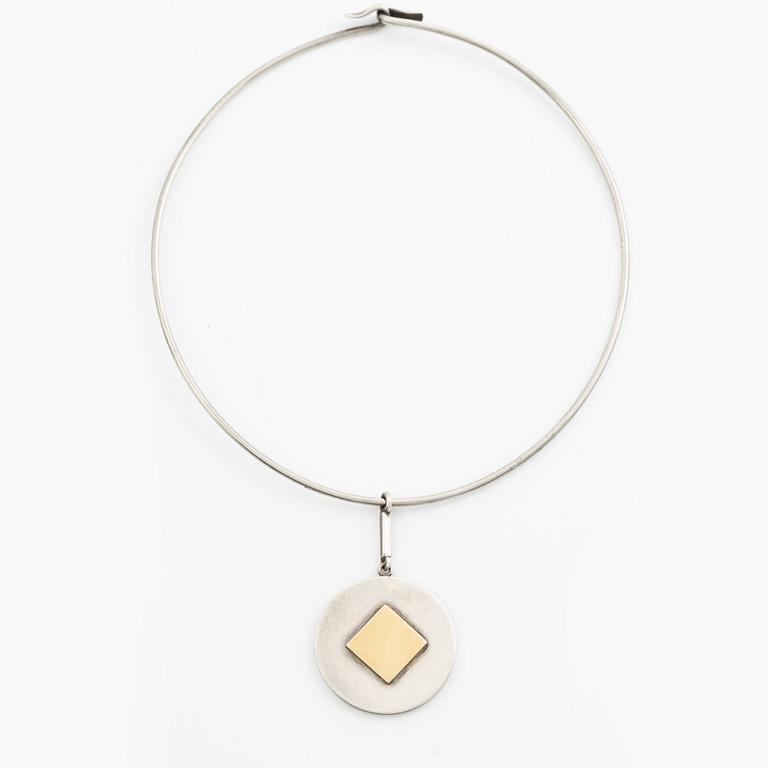 Sigurd Persson, Pendant necklace, parcel gilt sterling silver, Stockholm 1990.