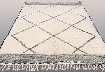 A RUNNER, Morocco, ca 303 x 213 cm.