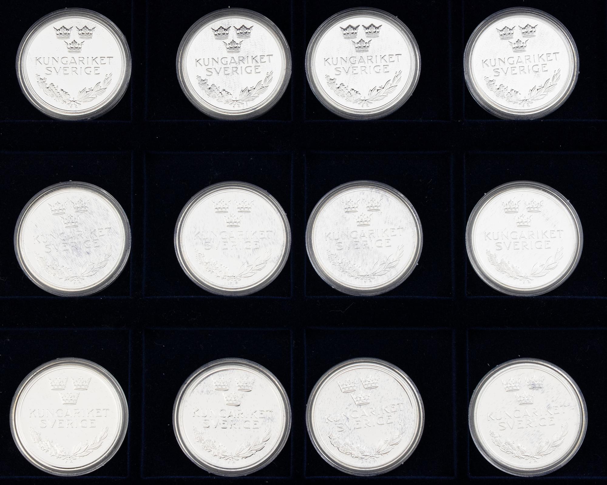 36 medals, silver 925, “Kingdom of Sweden”, in fitted case.
