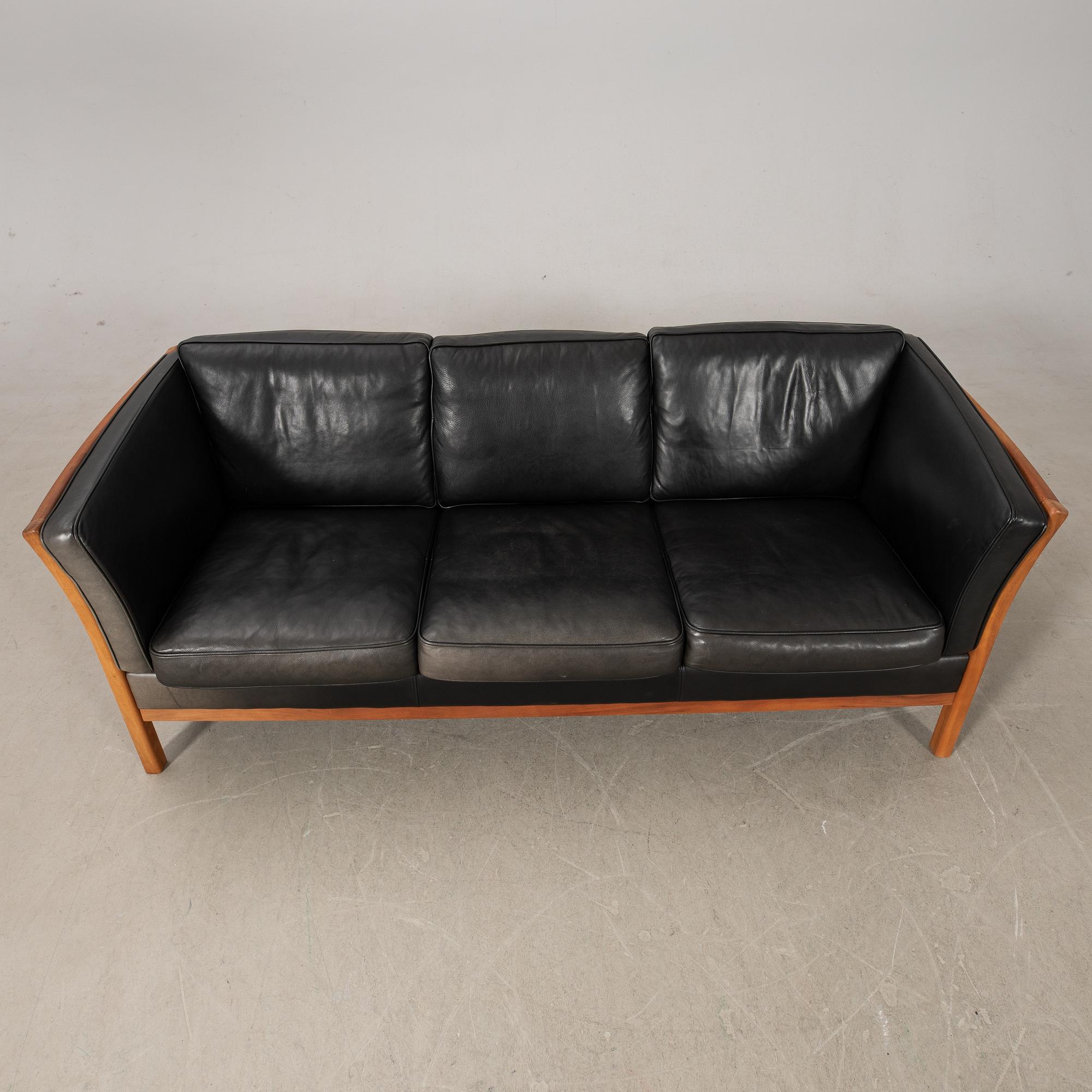Soffa, Stouby Möbler, troligen "Eva", Danmark, 1900-talets senare del.
