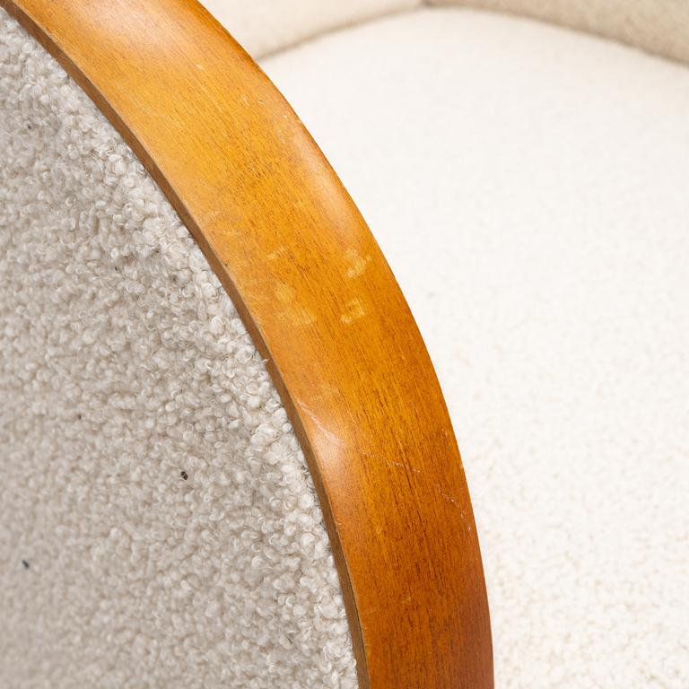 A pair of armchairs, first half of the 20th century.