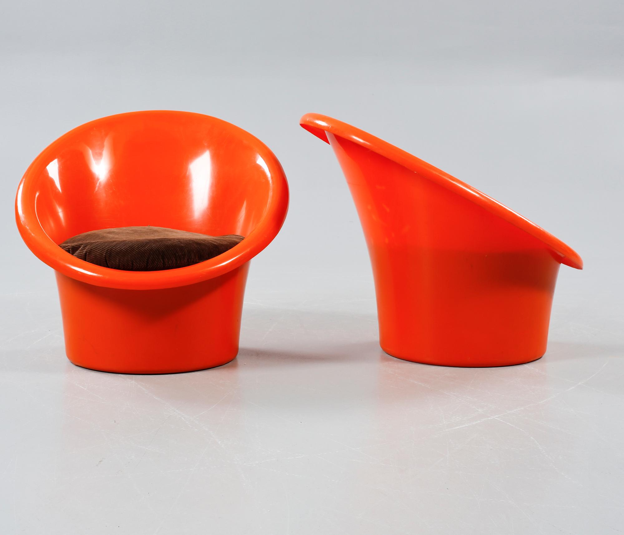FÅTÖLJER, ett par, "Skopa", Olle Gjerlöv-Knudsen och Torben Lind för Ikea, modellen formgiven 1974.