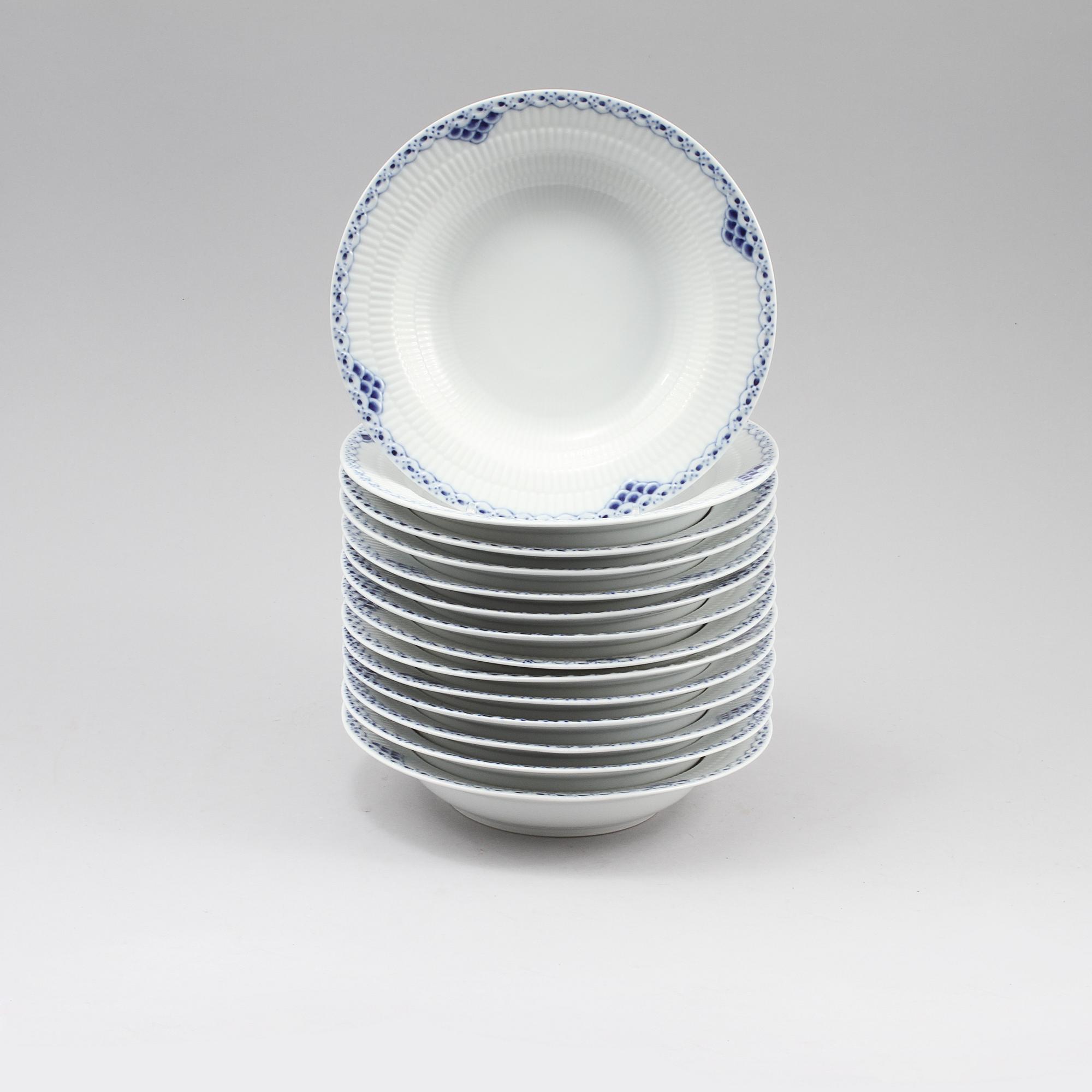 DJUPA TALLRIKAR, 14 st, porslin. "Princess", Royal Copenhagen, 1900-tal.