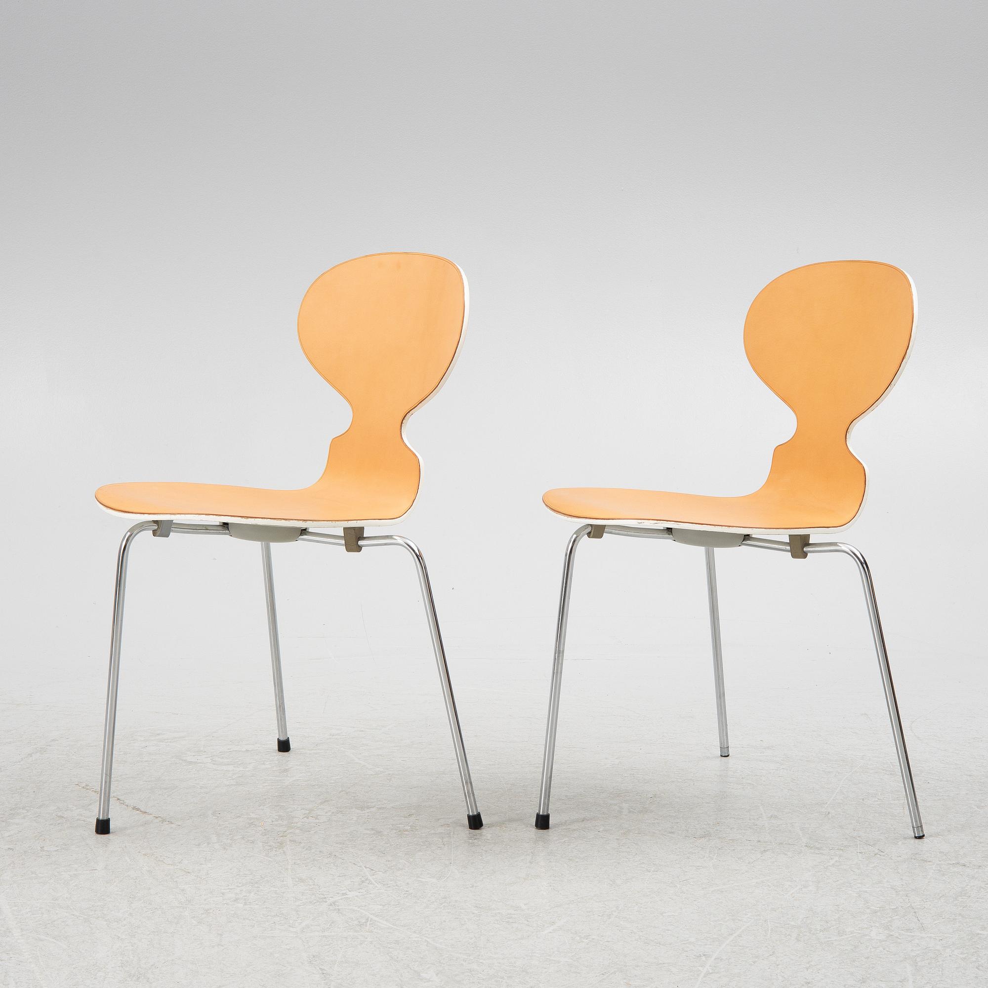Arne Jacobsen, ett par, "Myran", Fritz Hansen, Danmark.