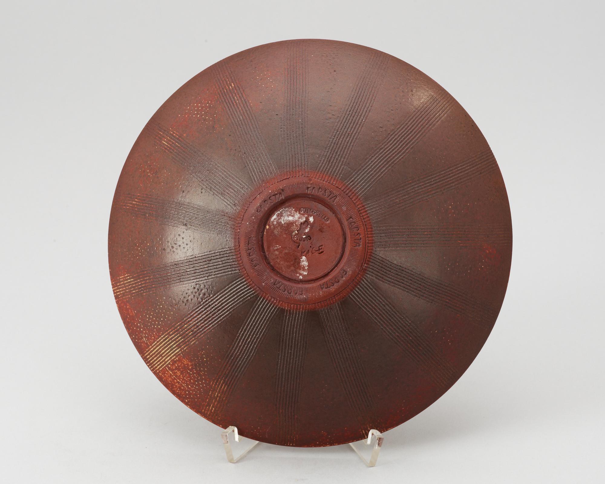 A Wilhelm Kåge 'Farsta' dish, Gustavsberg Studio 1955.