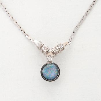 Necklace 18K white gold with diamonds and a cabochon-cut opal triplet.