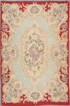 MATTA, Aubusson-liknande, 1900-talets mitt/andra hälft, ca 268x180 cm.