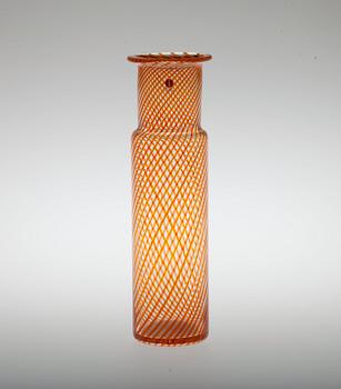 Kerttu Nurminen, A VASE.
