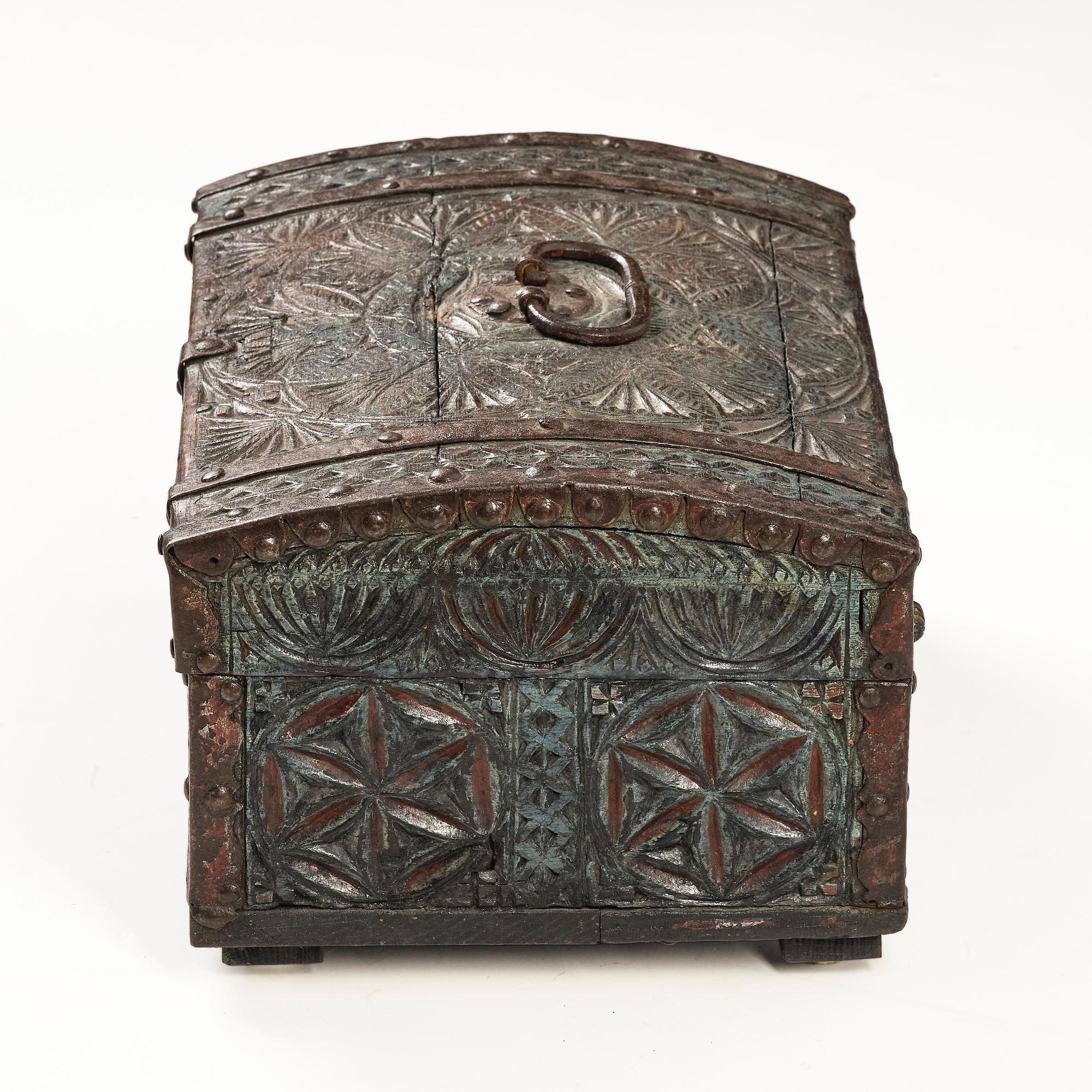 A Swedish carved baroque chest, 17th / early 18th century.