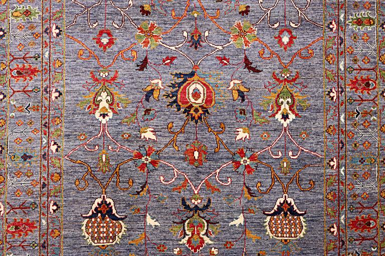 A Ziegler Ariana carpet, c. 289 x 199 cm.