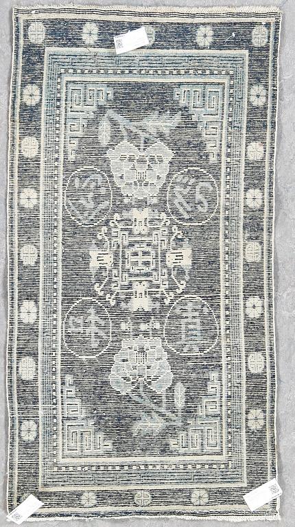 MATTA, semiantik Kina, ca 129x68 cm.