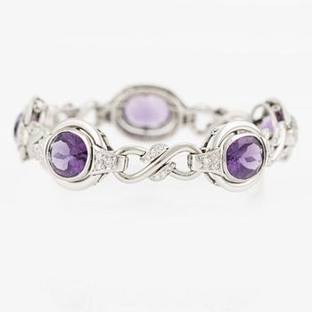 Bracelet, 14K white gold with amethysts and diamonds.