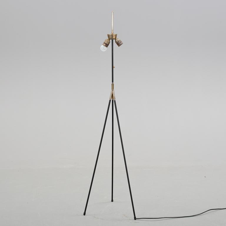 GOLVLAMPA, 1900-talets andra hälft.