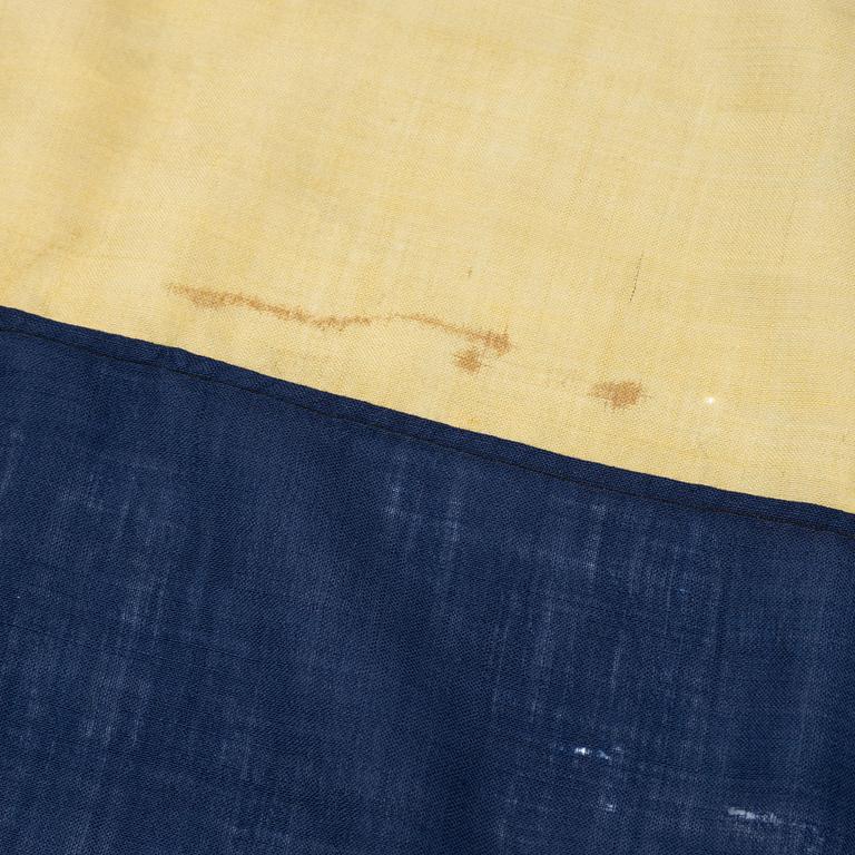 A Swedish flag with the sympol of the Swedish Norwegian union, late 19th/early 20th Century.