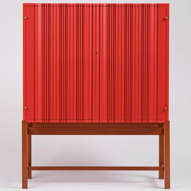Josef Frank, a cabinet model 2192, Firma Svenskt Tenn, post 1985.