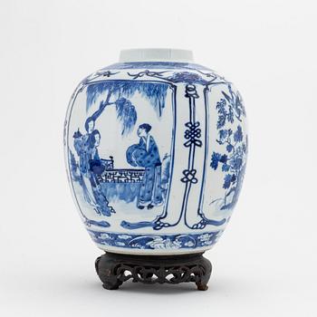 A blue and white Chinese Kangxistyle urn, 20th century.