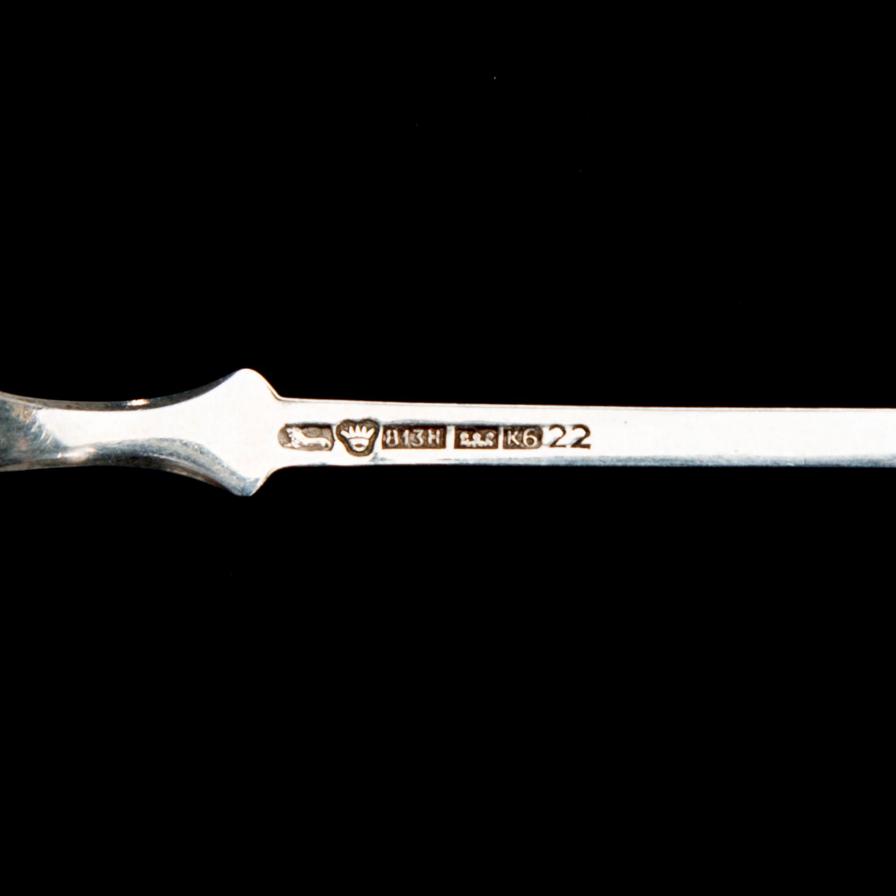 DIVERSE BESTICK, 33 st, silver, "Mussla", finska stämplar 1920-50-tal. Tot. vikt 397 g.