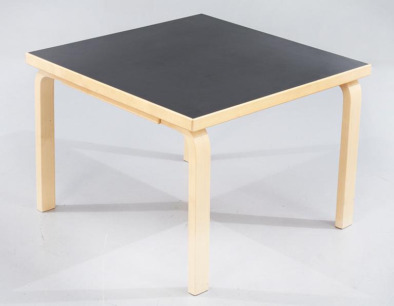 SOFFBORD, Alvar Aalto, Finland, 1900-talets andra hälft.