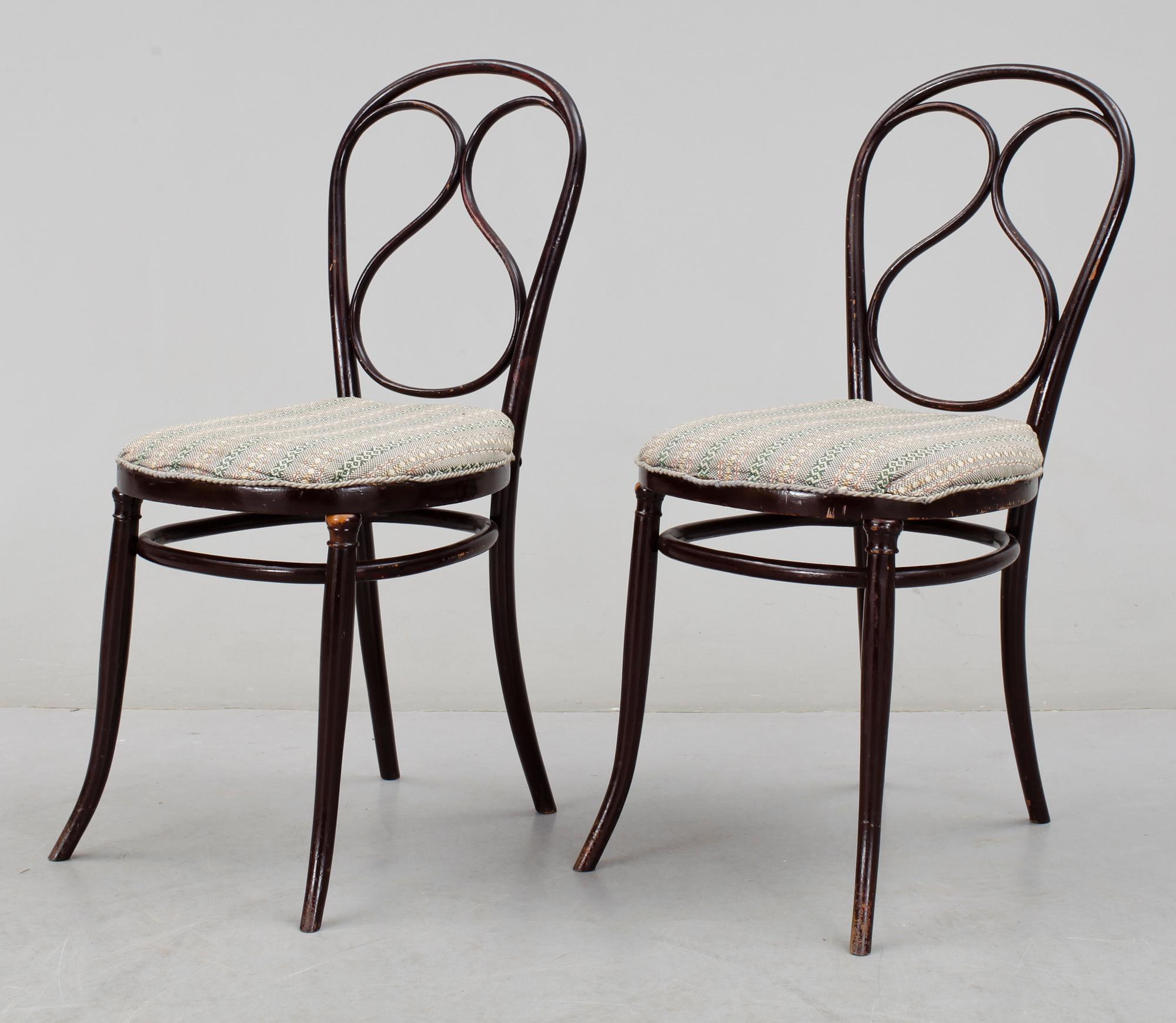 STOLAR, ett par, Thonetstil, 1900-tal.