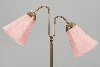 GOLVLAMPA, 1900-talets första hälft.