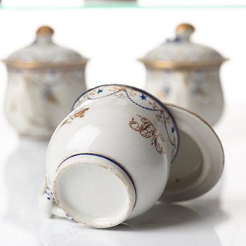 A set of 10 custard cups with covers, Qing dynasty, Jiaqing (1796-1820).