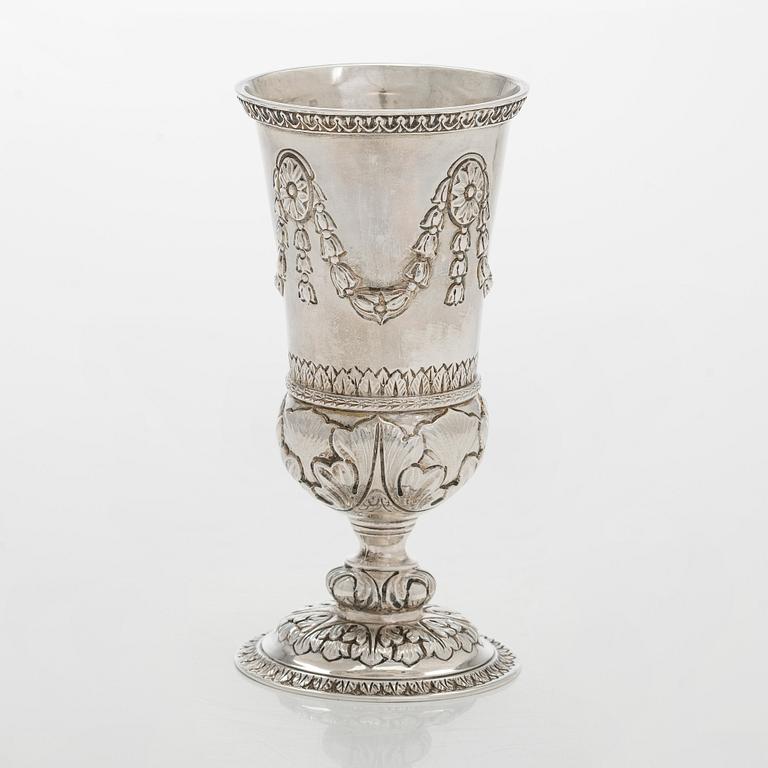 Charles Stuart Harris, bägare på fot, sterling silver, London 1924.